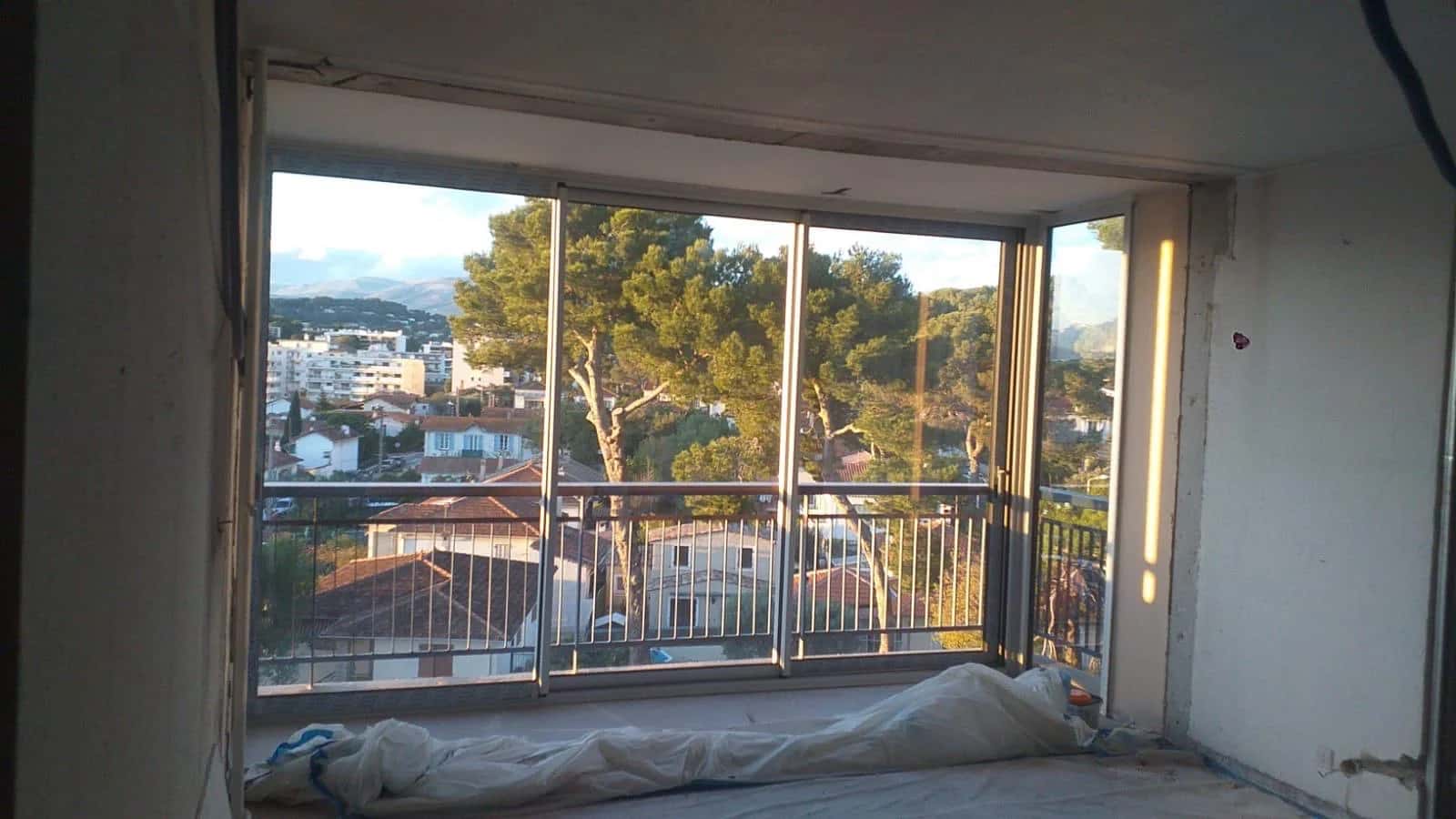 Démolition légère de cloison et évacuation